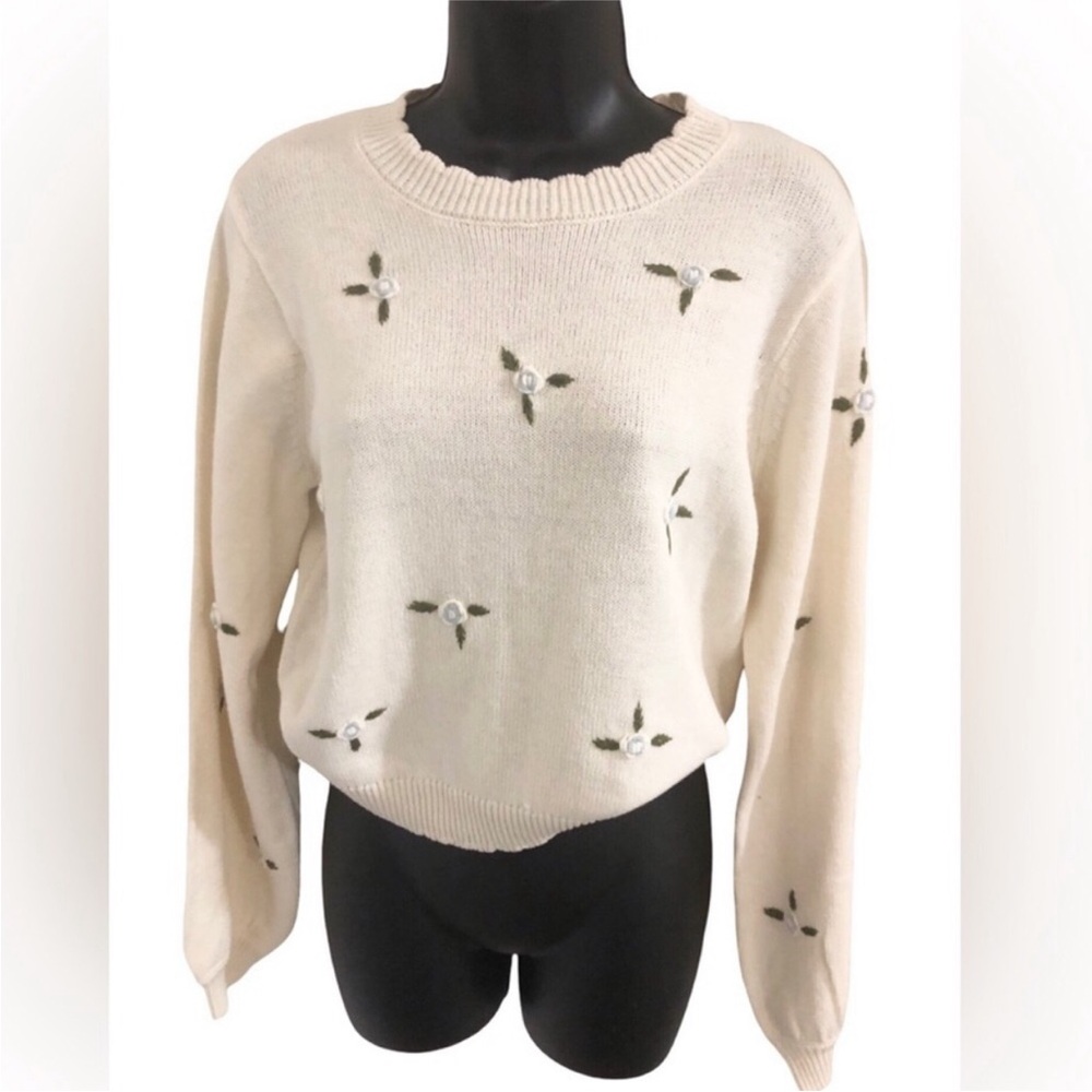 Jessica Simpson Cream blue‎ rosebud embroidered scallop neck sweater size Small - Picture 7 of 15